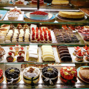 Cakes & Desserts